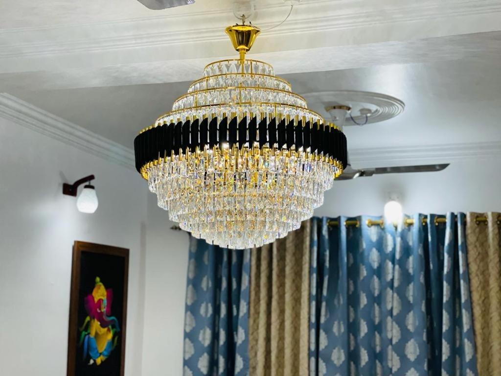 Krishna Kunj Apartment *